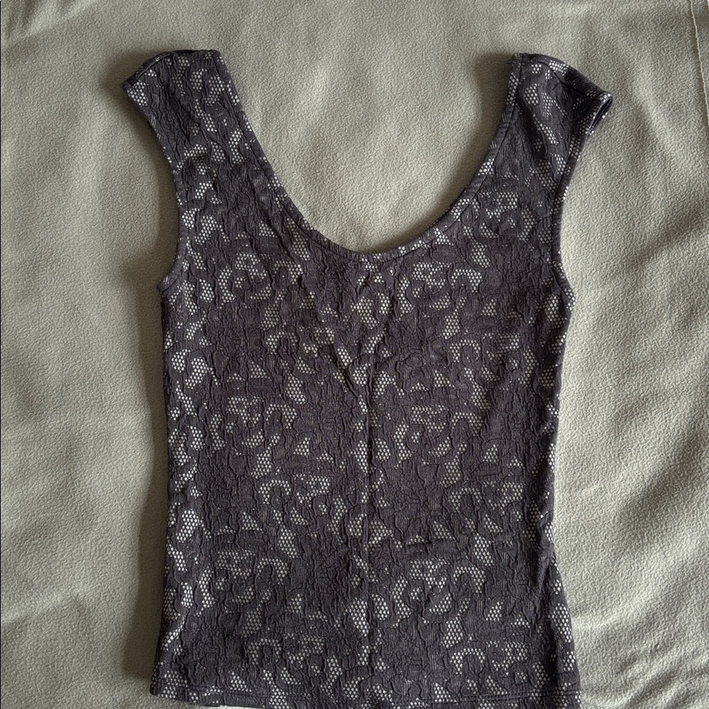Vintage Garage Gray Patterned Sleeveless Top